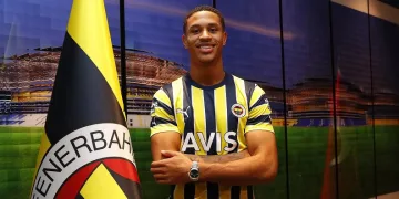 Jayden Oosterwolde resmen Fenerbahçe’de