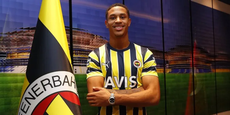 Jayden Oosterwolde resmen Fenerbahçe’de