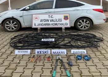 Kablo hırsızları suçüstü yakalandı