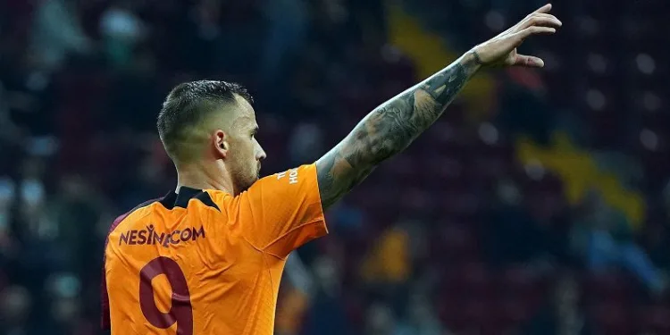 Galatasaray, Haris Seferovic ile yolları ayırdı