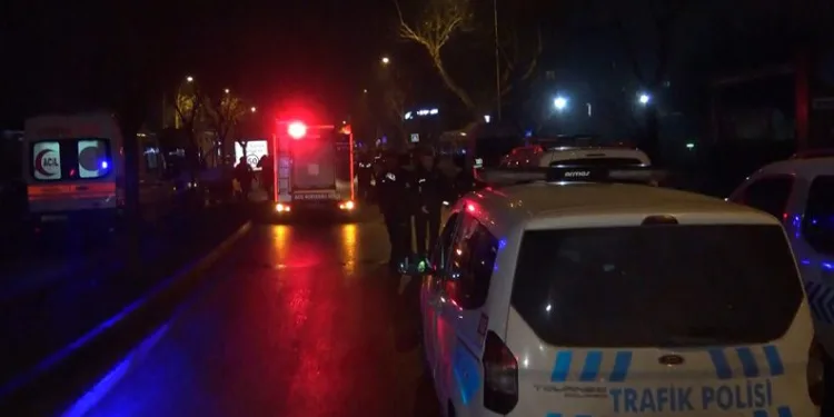 Dur ihtarına uymayan ehliyetsiz sürücü kaza yaptı