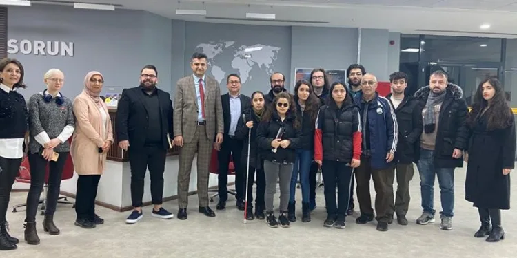 Özel öğrencilerden ‘Engelsiz Kütüphane’ye ziyaret