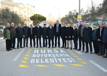 Karacabey’de altyapısı tamamlanan yollar asfaltlanıyor