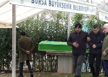 Fotoğraf çekmek isterken hayatını kaybeden genç kadın toprağa verildi