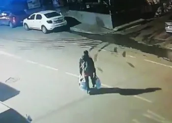 Okul hırsızı kıskıvrak yakalandı