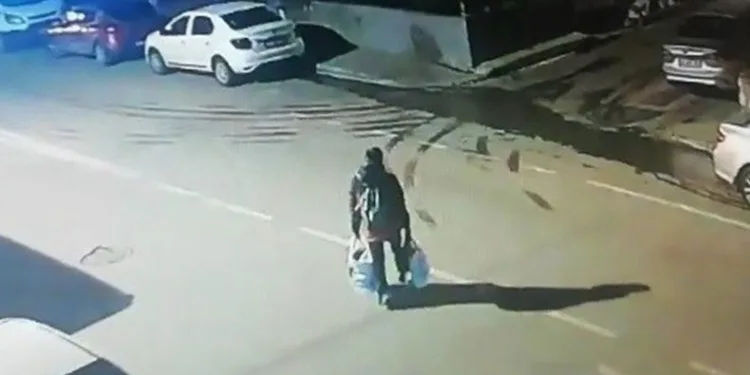 Okul hırsızı kıskıvrak yakalandı