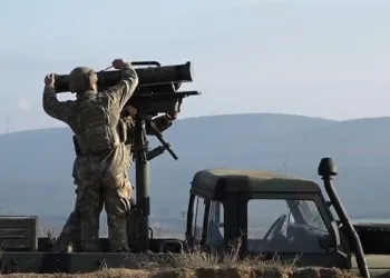 Ağır silahlarla tatbikat nefes kesti