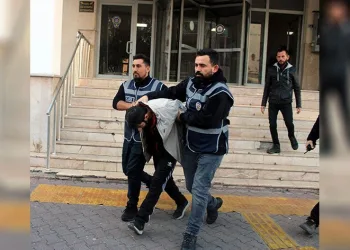Kayseri’de hırsızın bavula girmediği kaldı