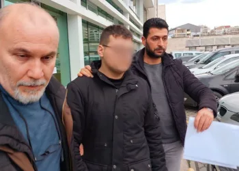 Okulda annesini öldüren çocuk tutuklandı