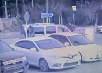 Bursa’da husumetlisine kurşun yağdırdı