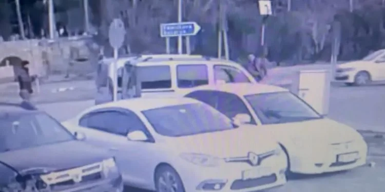 Bursa’da husumetlisine kurşun yağdırdı