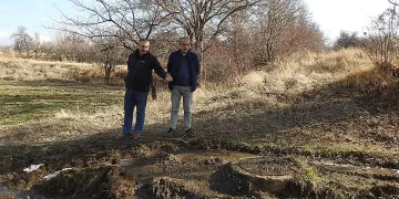 Kanalizasyon suyu tarlalara akıyor