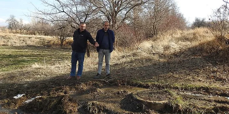 Kanalizasyon suyu tarlalara akıyor