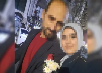 Çöp evde 3 çocuk çıplak halde bulundu