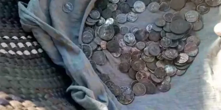 Şanlıurfa’da tarihi eserleri satmaya çalışan 2 şahıs yakalandı