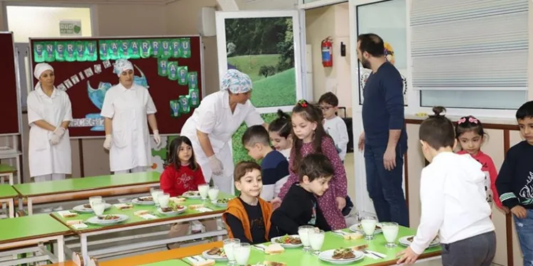 70 bin öğrenciye ücretsiz yemek