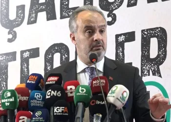 Alinur Aktaş: “Bursa hak ettiği değeri görmüyor”