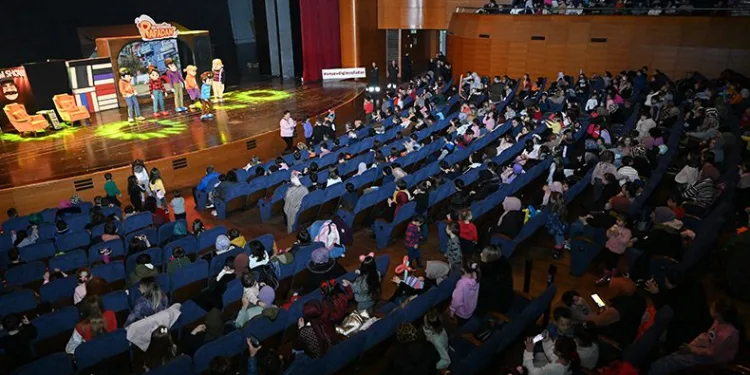 Bursa’da çocuklar tatilin keyfini çıkardı