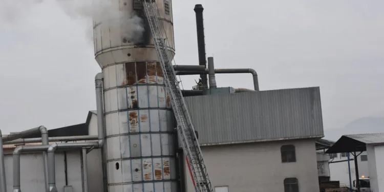 Kastamonu’da sunta fabrikasında korkutan yangın