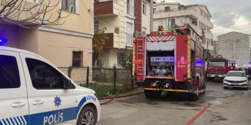 Mutfakta yangın çıktı, 11 kişi hastanelik oldu