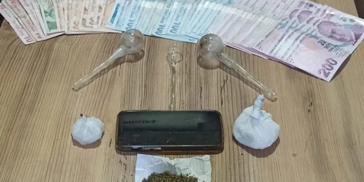 Bursa’da uyuşturucu şüphelisi 2 kişi yakalandı