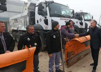 İnegöl Belediyesi ekipleri kar yağışına hazır