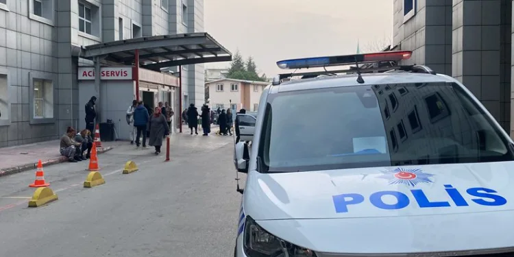 Motosikletinin bağlanmasına kızdı, çekiciyi bıçakladı