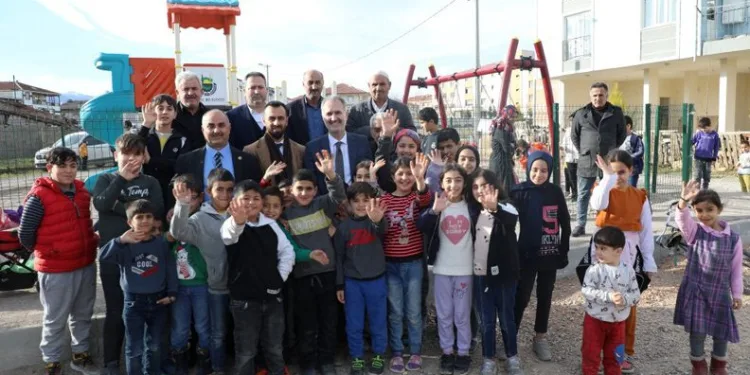 İnegöl’de 2 yeni park hizmete girdi
