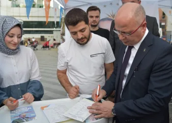 Bursa AK Parti’nin gücüne güç kattı