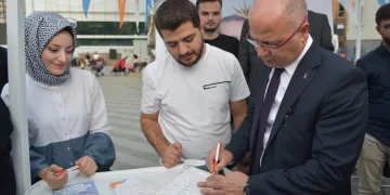 Bursa AK Parti’nin gücüne güç kattı