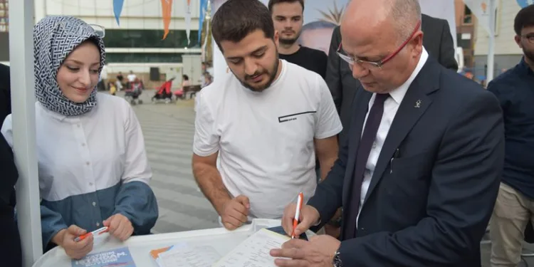 Bursa AK Parti’nin gücüne güç kattı