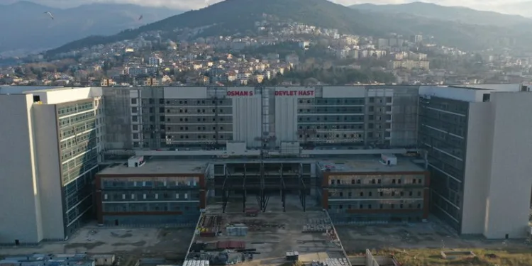 1315 yataklı hastanenin yüzde 80’i tamamlandı