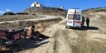 Manisa’da kasalı motosiklet devrildi: 4 yaralı