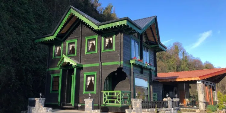 Rize’de yaşayan vatandaş dönen ev yaptı