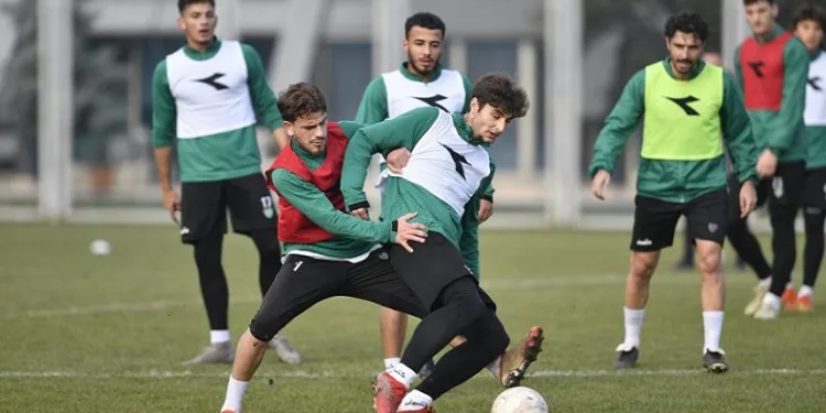 Bursaspor’da hazırlıklar devam ediyor
