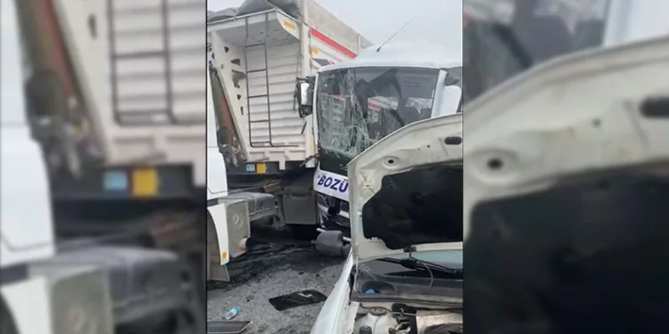 Bilecik’te zincirleme trafik kazası