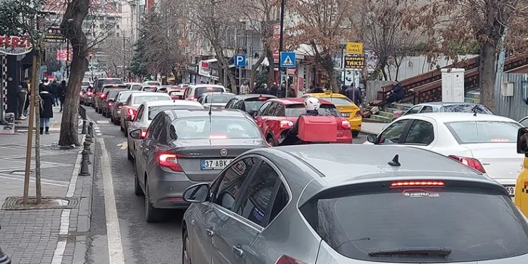 1 milyona 300 bin araç