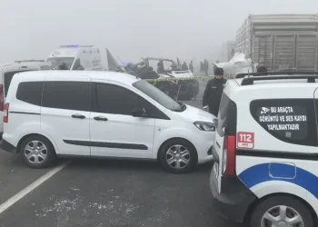 Askeri araç TIR’a çarptı: 2 asker şehit oldu