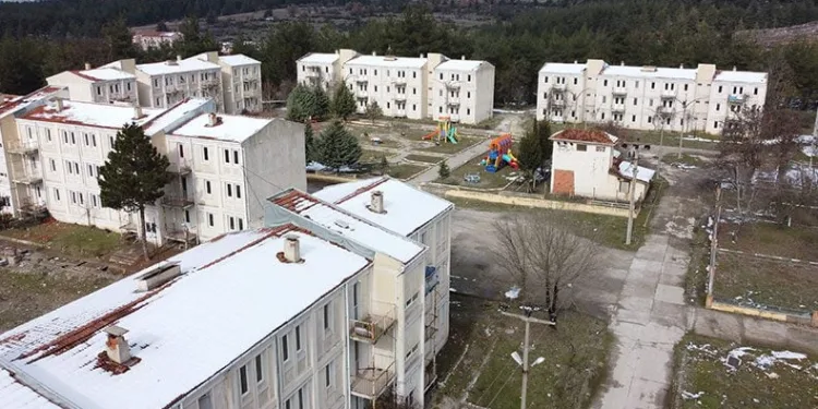 Bursa’da boş lojmanları depremzedelere yuva oluyor