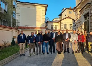 Bulgar arama-kurtarma ekibi ülkesine geri döndü
