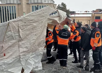 Deprem Bölgesine Destekler Sürüyor