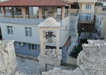 700 yıllık Ortodoks Kilisesi depremde yıkıldı