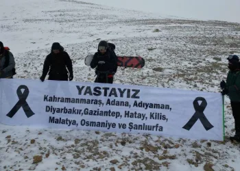 Depremde hayatını kaybedenler anısına tırmanış