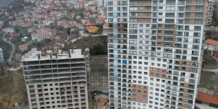 “Hangi müteahhit kendi yaptığı binada oturur?”