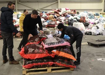 Deprem bölgesine yardımlar devam ediyor