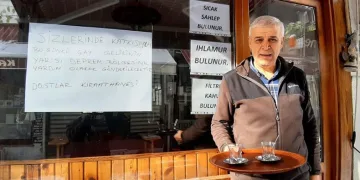 Esnaftan deprem bölgesine destek