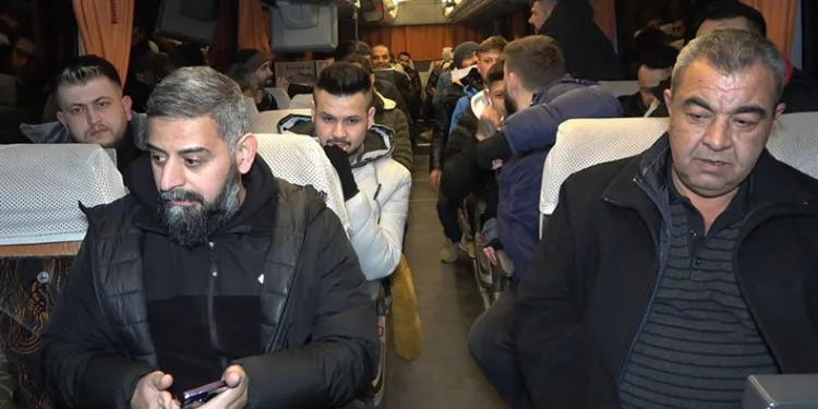 Kuaförler depremzedeler için yola çıktı