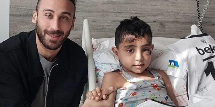 Cenk Tosun, formasını isteyen Cavit’le buluştu