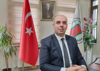 Mudanya’da esnaflar hasılatlarını depremzedelere bağışlıyor