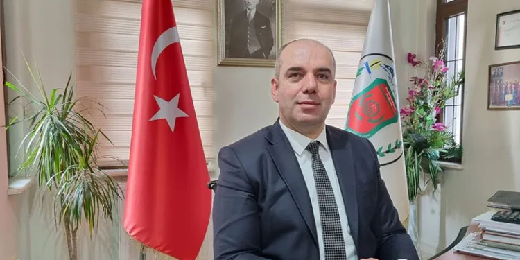 Mudanya’da esnaflar hasılatlarını depremzedelere bağışlıyor